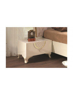 Table de chevet - modèle TUGRA Apportez une note d’élégance à votre...